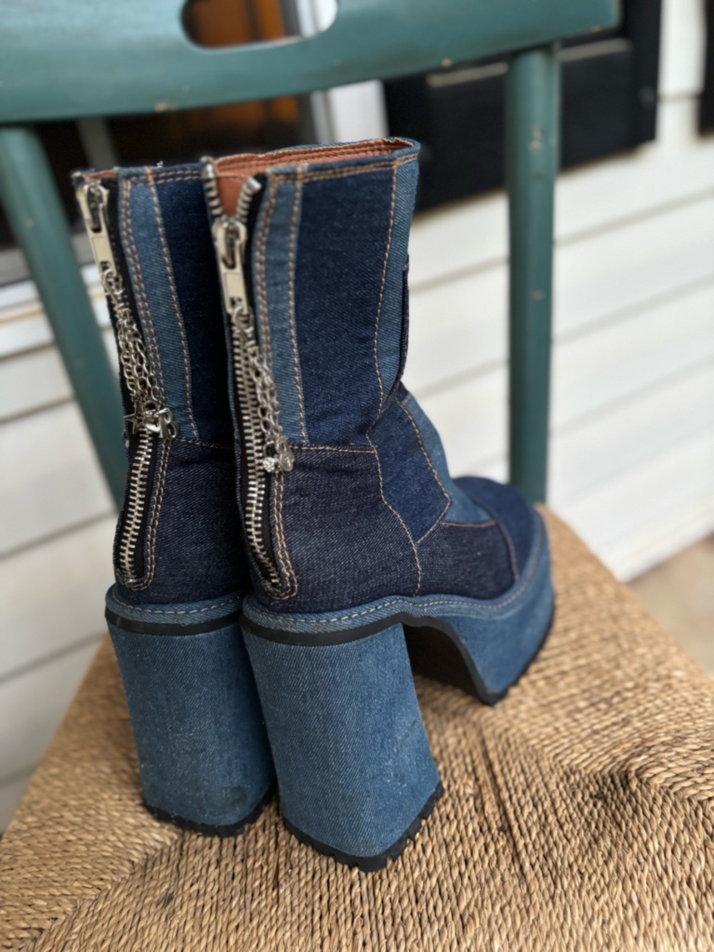 DOLLS KILL x Bratz Women’s Platform Denim Platform Boots - size 9 - Picture 4 of 9